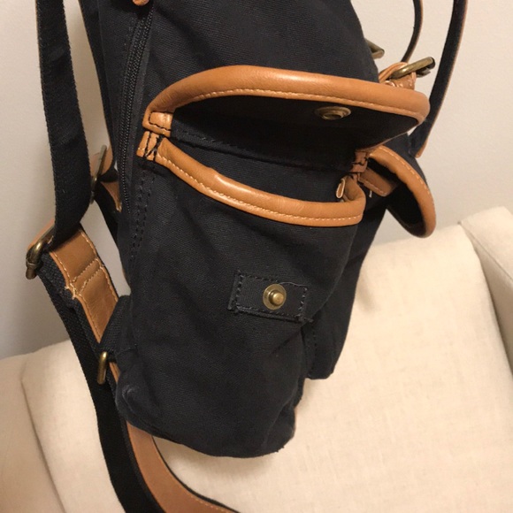 Backpack - Picture 6 of 8